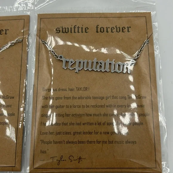 NWT Taylor Swift 2pack Reputation & RED Silver Tone Necklace Swifties in Giftbag - Picture 5 of 9